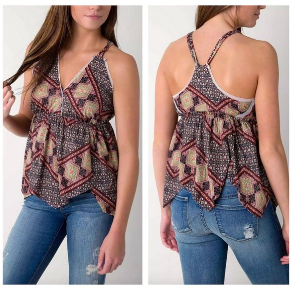 Buckle Daytrip Bohemian Babydoll Paisley Cami Tank Top - Picture 13 of 13